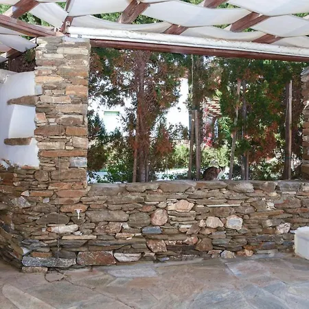 A Luxury House At Ormos Giannaki Beach