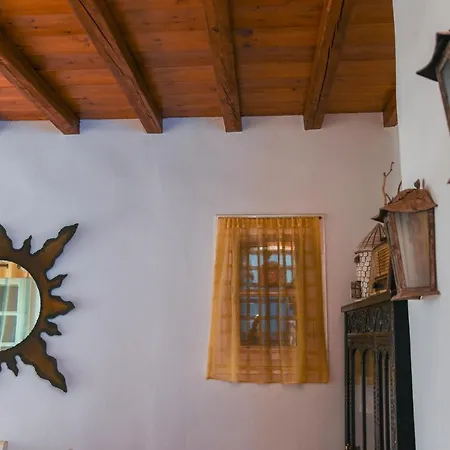 A Luxury House At Ormos Giannaki Beach Apartment Kardhianí