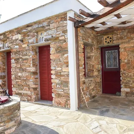 A Luxury House At Ormos Giannaki Beach *